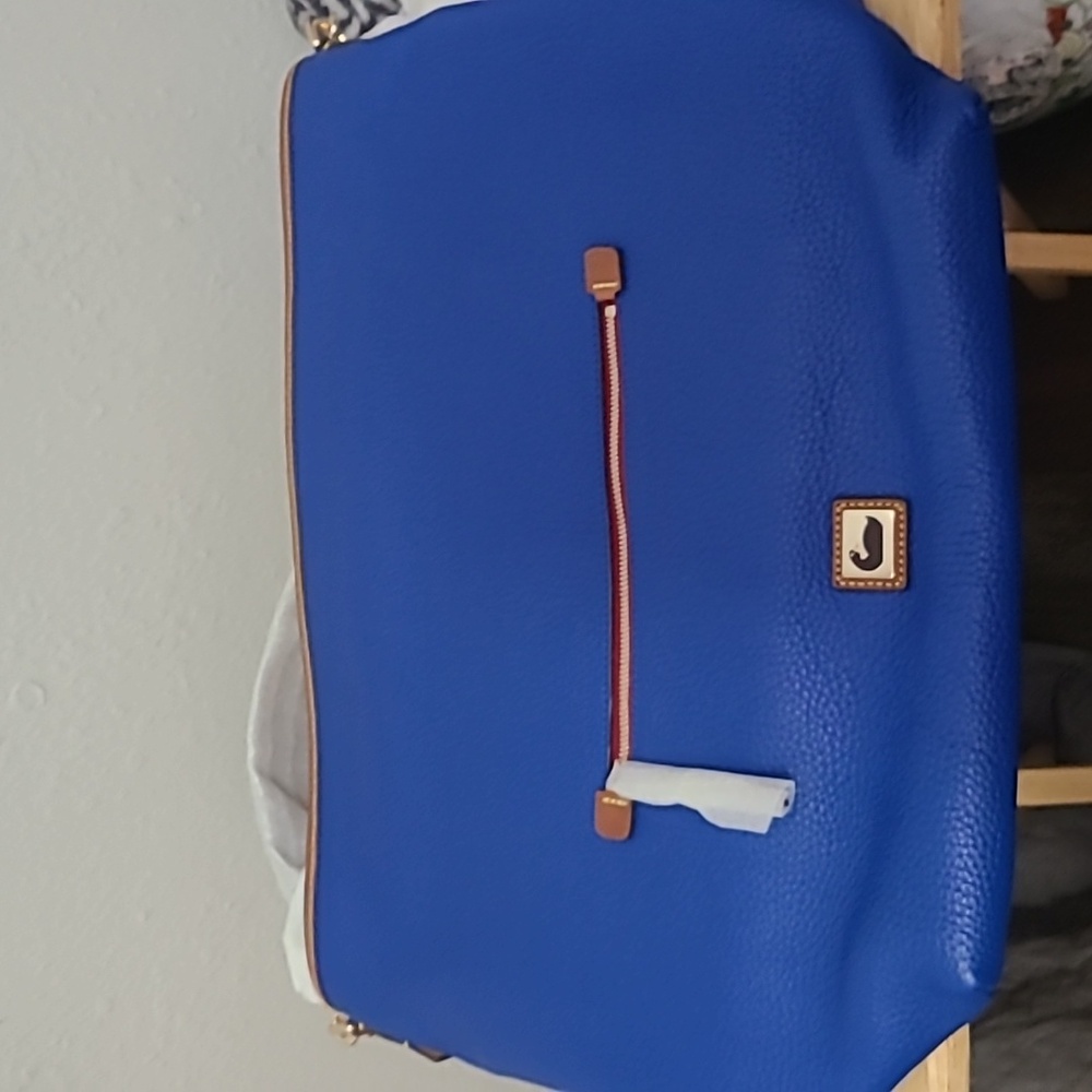 Dooney and bourke large hobo